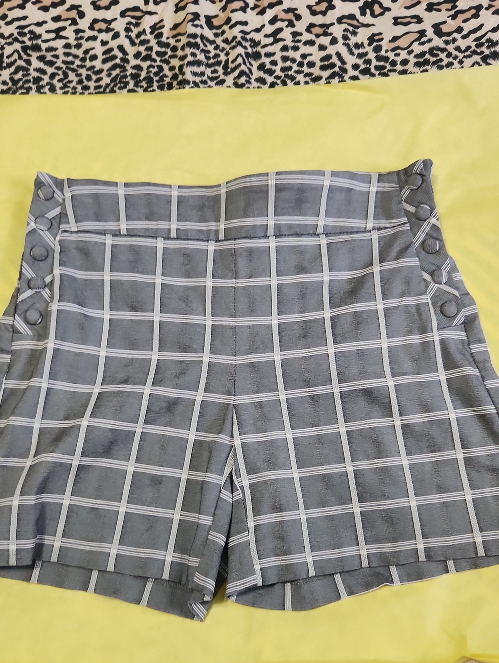 Versona Gray Windowpane High-Waist Shorts with Side Button Detail